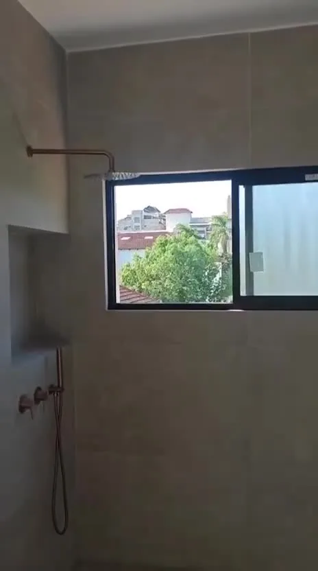 סרטון מעבודה של י.ד זהב — פרויקט שיפוץ ובניה 6 מתוך 22