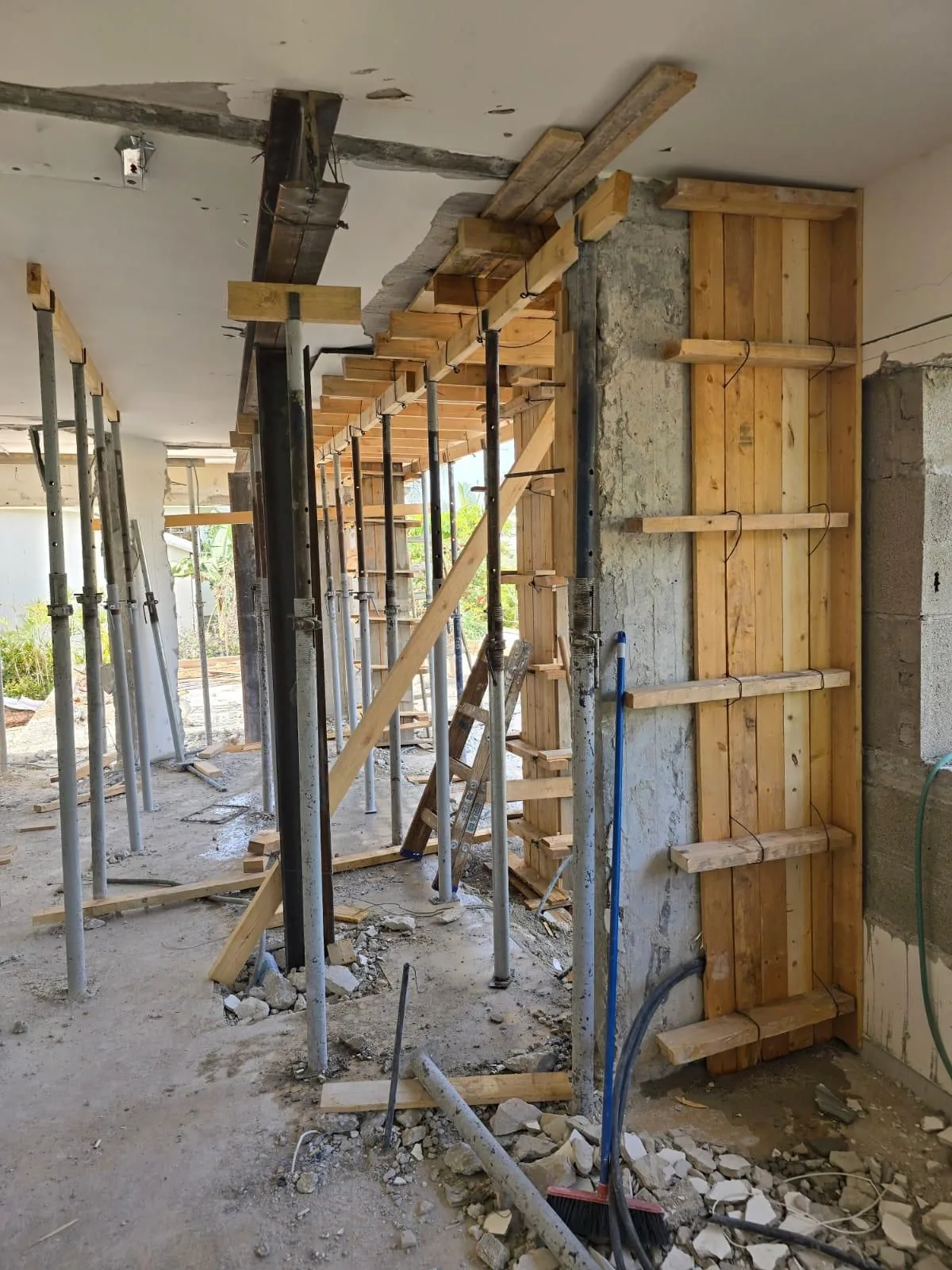 תמונה מעבודה של י.ד זהב — פרויקט שיפוץ ובניה 18 מתוך 22